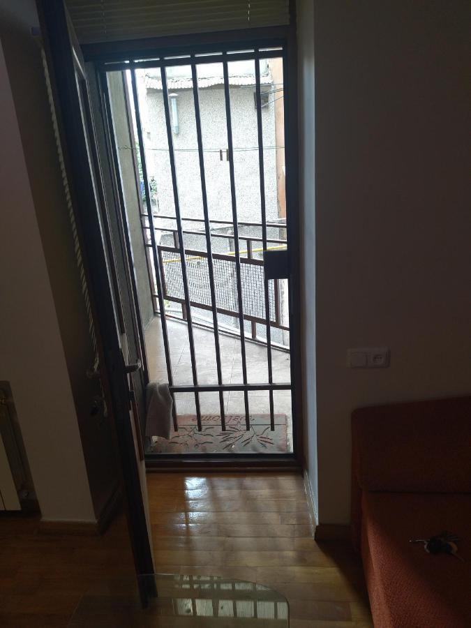 Abovyan 36 Apt & Tour Yerevan Exterior photo